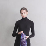 How to wear Zoelle Violet Starling Pleated Scarf