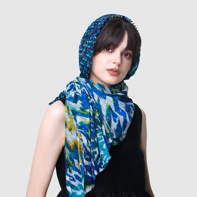 Zoelle Indigo Bunting Pleated Scarf